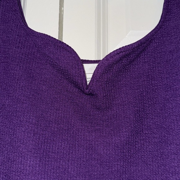 Dark purple tank top - Picture 2 of 5